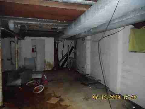 12331 Cherrylawn (29)_m.jpg